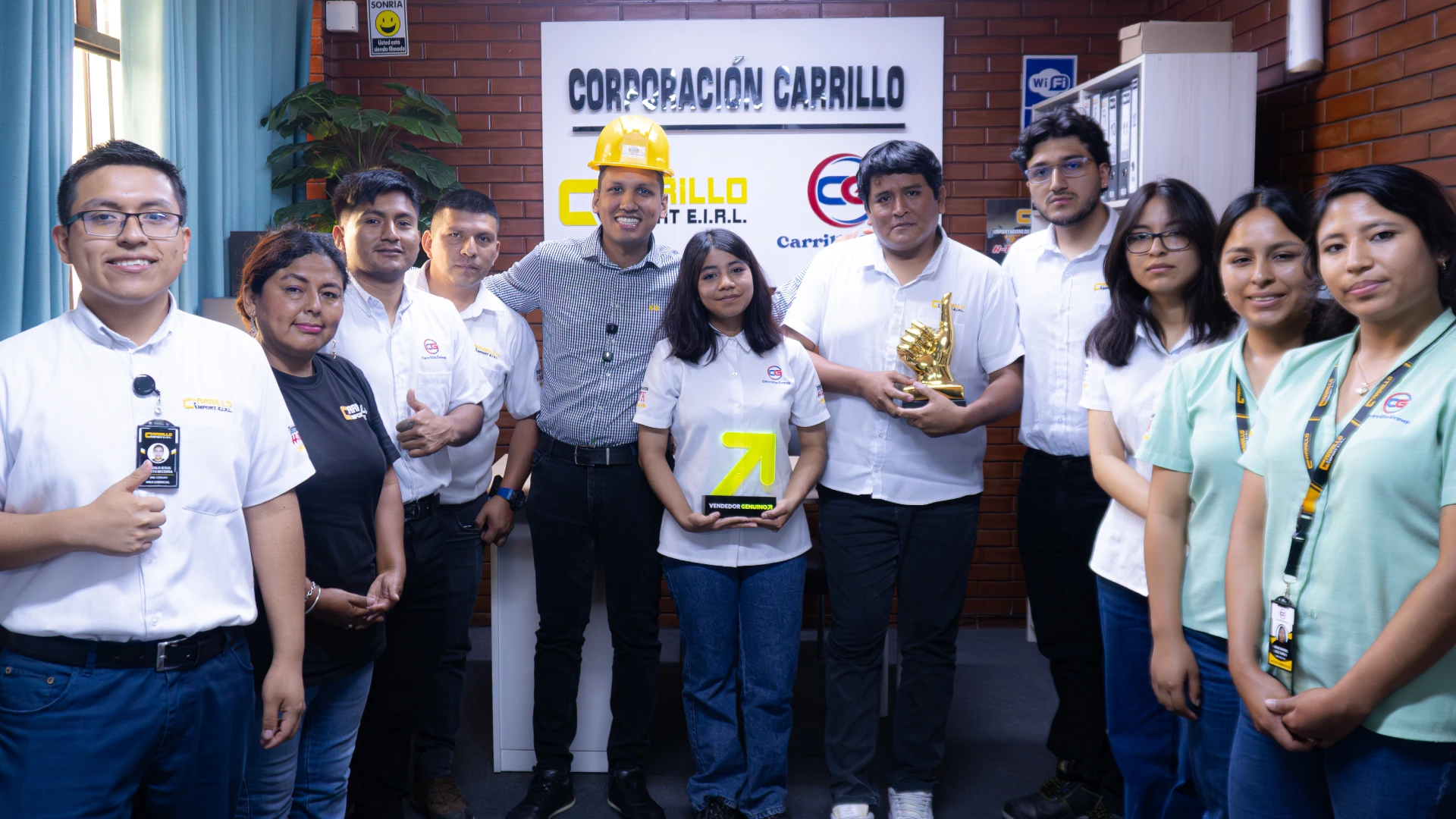 Equipo comercial en capacitación